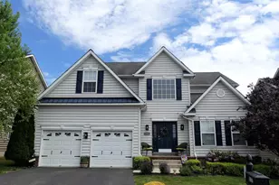 2137 Larkspur Ct, Pennsburg, PA 18073 - Photo 1