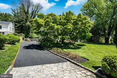 1607 Lark Lane, Villanova, PA 19085 - Photo 3