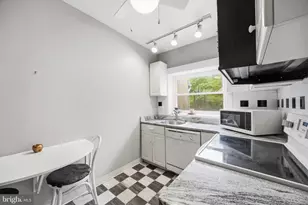 378 E Church Rd, Elkins Park, PA 19027 - Photo 15