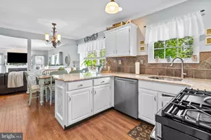 117 Drake Ln, North Wales, PA 19454 - Photo 11