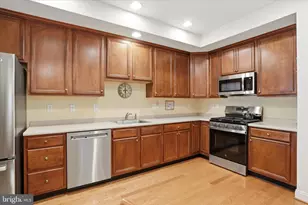 383 Brittany Ct, Souderton, PA 18964 - Photo 11
