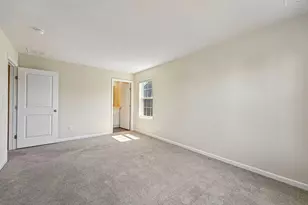 884 Still Waters Ln, Pennsburg, PA 18073 - Photo 17