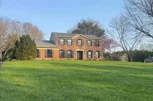 657 N Wales Rd, North Wales, PA 19454 - Photo 1
