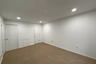 1512 Foxmeadow Cir, Royersford, PA 19468 - Photo 23
