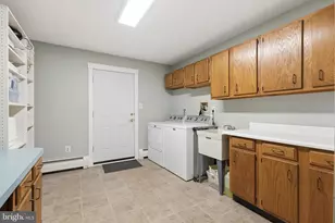 106 Surrey Ln, Harleysville, PA 19438 - Photo 9