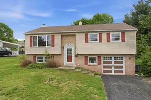 330 Wexford Rd, Red Hill, PA 18076 - Photo 1