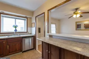 165 Stoneway Ln, Bala Cynwyd, PA 19004 - Photo 11