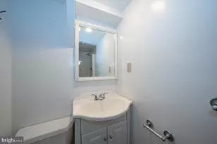 165 Stoneway Ln, Bala Cynwyd, PA 19004 - Photo 43