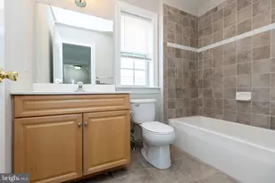39 W 5th St, Bridgeport, PA 19405 - Photo 17