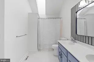 34 2nd St, Bridgeport, PA 19405 - Photo 11