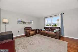 35 Westbury Dr, Gilbertsville, PA 19525 - Photo 17