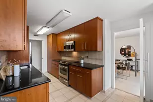 8302 Old York Rd, Elkins Park, PA 19027 - Photo 11