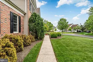 132 Chinaberry Ln, Collegeville, PA 19426 - Photo 5