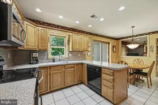 10 Hawk Ct, Gilbertsville, PA 19525 - Photo 7