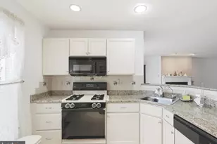 61 Hampton Ct, Norristown, PA 19403 - Photo 5