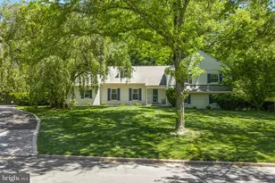 833 Great Springs Rd, Bryn Mawr, PA 19010 - Photo 3