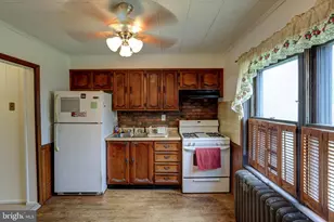 123 S Price St, Pottstown, PA 19464 - Photo 5