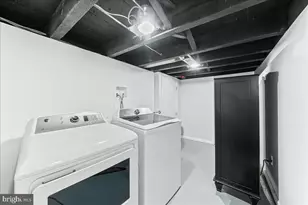 387 E Hector St, Conshohocken, PA 19428 - Photo 25