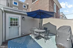 387 E Hector St, Conshohocken, PA 19428 - Photo 27