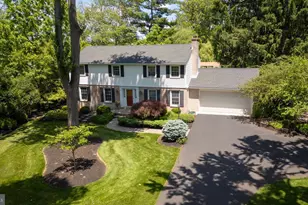 114 Rosewood Dr, Lansdale, PA 19446 - Photo 1