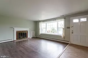 110 Knollwood Dr, Lansdale, PA 19446 - Photo 3