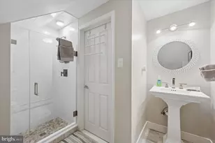 8901 Montgomery Ave, Wyndmoor, PA 19038 - Photo 17