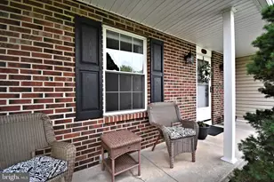 104 Pioneer Dr, Lansdale, PA 19446 - Photo 3