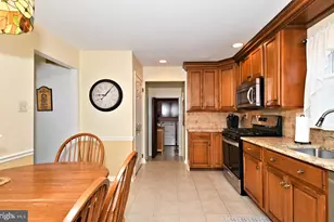 204 Orlemann Ave, Oreland, PA 19075 - Photo 17