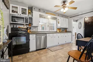 2301 N Charlotte St, Pottstown, PA 19464 - Photo 7