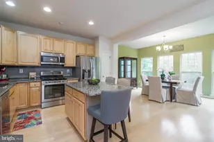 205 Devon Ct, North Wales, PA 19454 - Photo 5