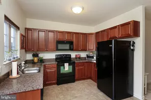 545 Grove St, Bridgeport, PA 19405 - Photo 9