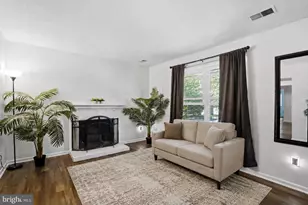 2 Horseshoe Cir, Horsham, PA 19044 - Photo 3