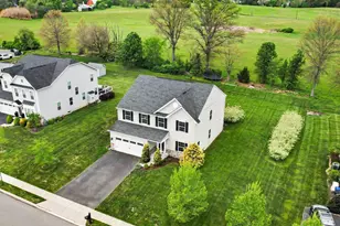 30 Hickory Valley Dr, Gilbertsville, PA 19525 - Photo 1
