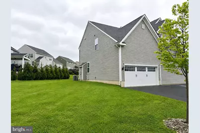 121 Markley Farm Circle, West Norriton, PA 19403 - Photo 3