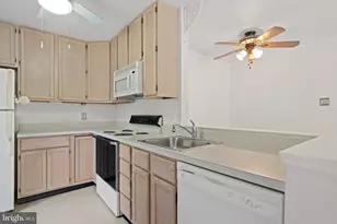 2009 Foxmeadow Dr, Royersford, PA 19468 - Photo 11