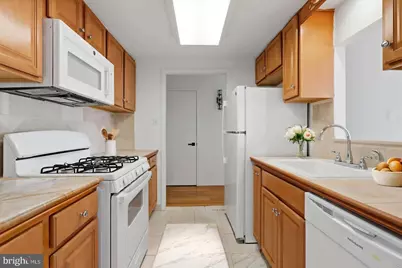 309 Florence Avenue #329-N, Jenkintown, PA 19046 - Photo 5