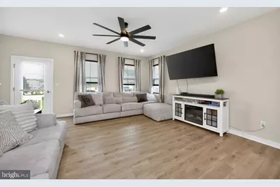 2 Karpovich Aly Alley, Bridgeport, PA 19405 - Photo 9