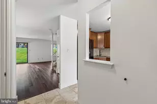 537 Bassett Ln, West Norriton, PA 19403 - Photo 9