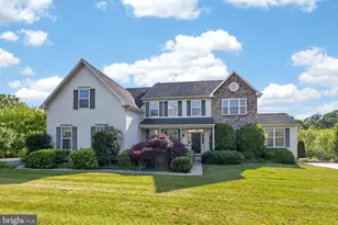976 Stuart Dr, Pottstown, PA 19464 - Photo 1