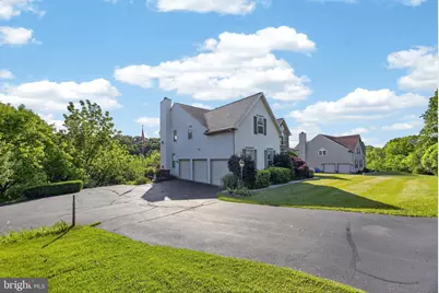 976 Stuart Drive, Pottstown, PA 19464 - Photo 5