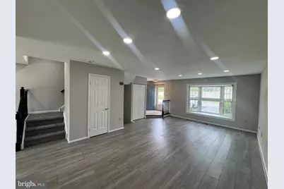 103 Hollytree Court, Pottstown, PA 19464 - Photo 3