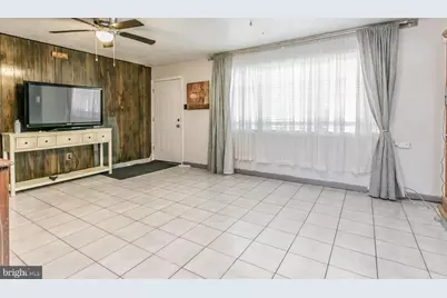 633 E Elm Street, Norristown, PA 19401 - Photo 5