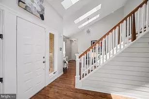 944 Hedgerow Ct, Blue Bell, PA 19422 - Photo 5