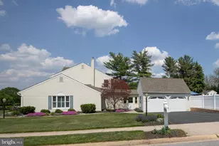 2284 Locust Dr, Lansdale, PA 19446 - Photo 3