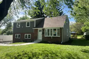 501 Hemlock Rd, Flourtown, PA 19031 - Photo 1