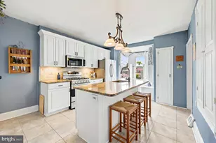 209 E 10th Ave, Conshohocken, PA 19428 - Photo 11