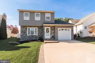 36 Pebble Dr, Horsham, PA 19044 - Photo 3