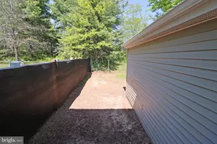141 Azalea Cir, Royersford, PA 19468 - Photo 31