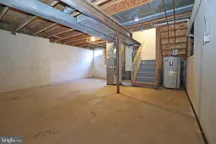 141 Azalea Cir, Royersford, PA 19468 - Photo 27