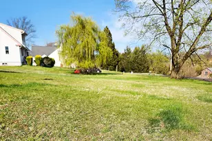 429 S Park Ave, Norristown, PA 19403 - Photo 9
